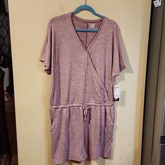 32 degree NWT romper XL - Picture 1 of 4